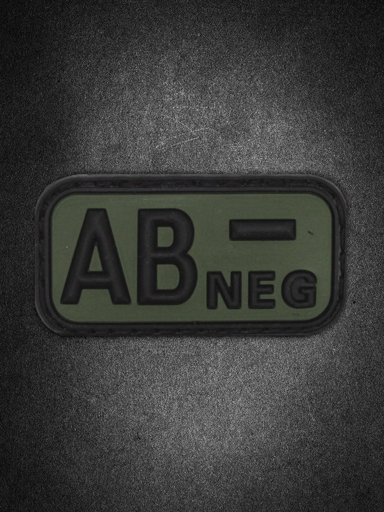 "Blutgruppe" PVC Patch oliv