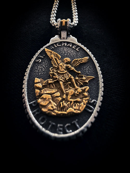 "St. Michael - Protect us" Halskette
