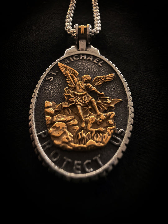 "St. Michael - Protect us" Halskette